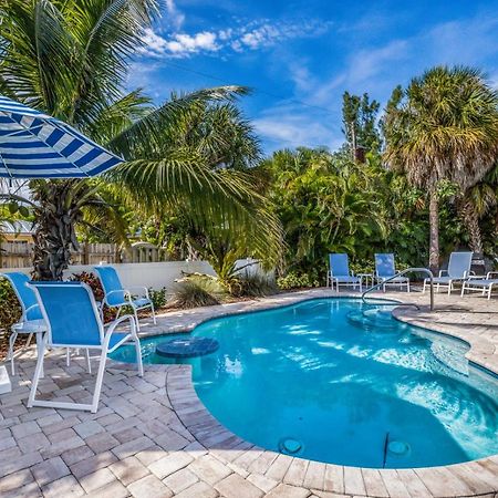 Toes In The Water - 110 Palm Ave Villa Anna Maria Exterior photo