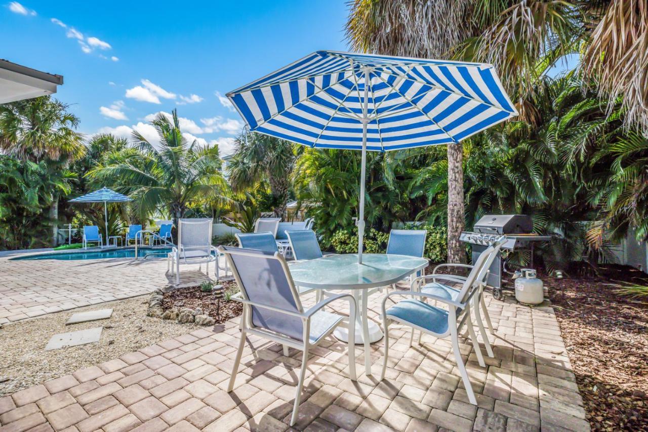 Toes In The Water - 110 Palm Ave Villa Anna Maria Exterior photo