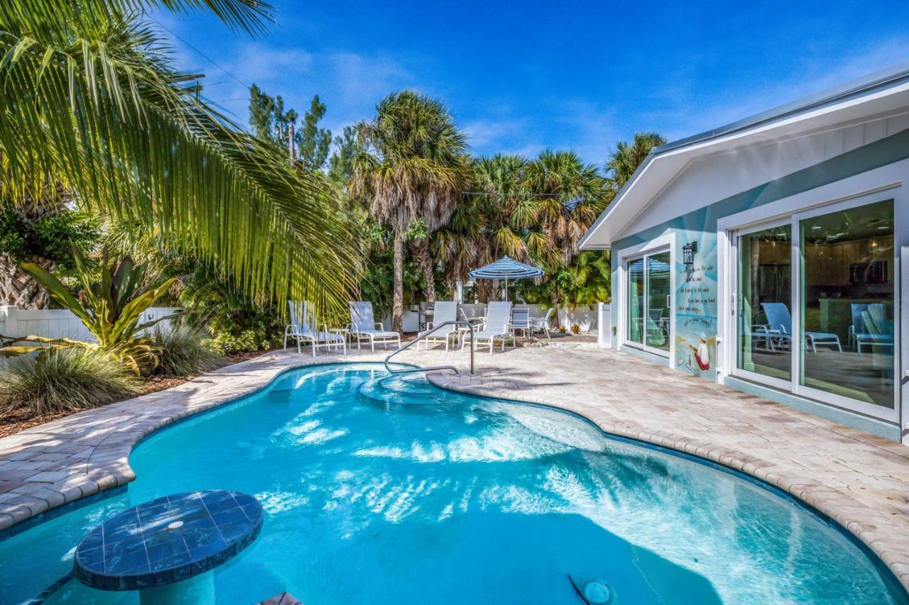 Toes In The Water - 110 Palm Ave Villa Anna Maria Exterior photo